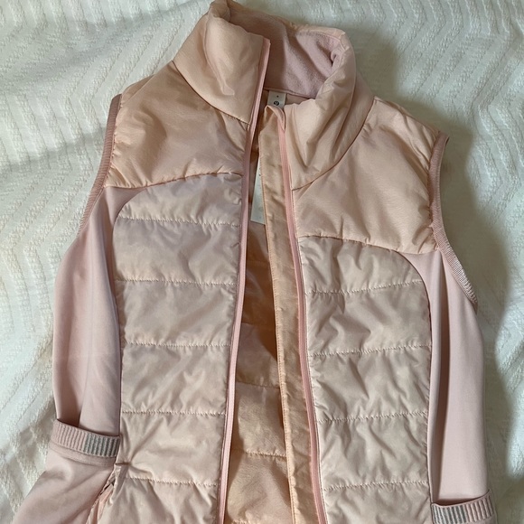 Lululemon Down for It All Vest Pink Size 4 - Picture 5 of 9